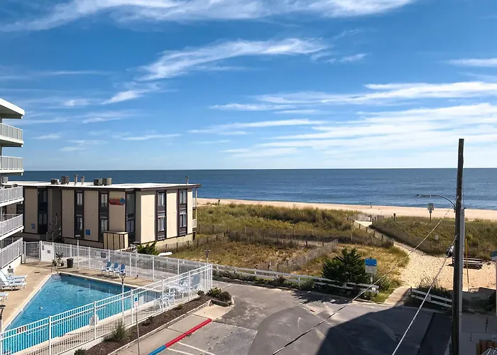 Summer Sands At 80 East *
